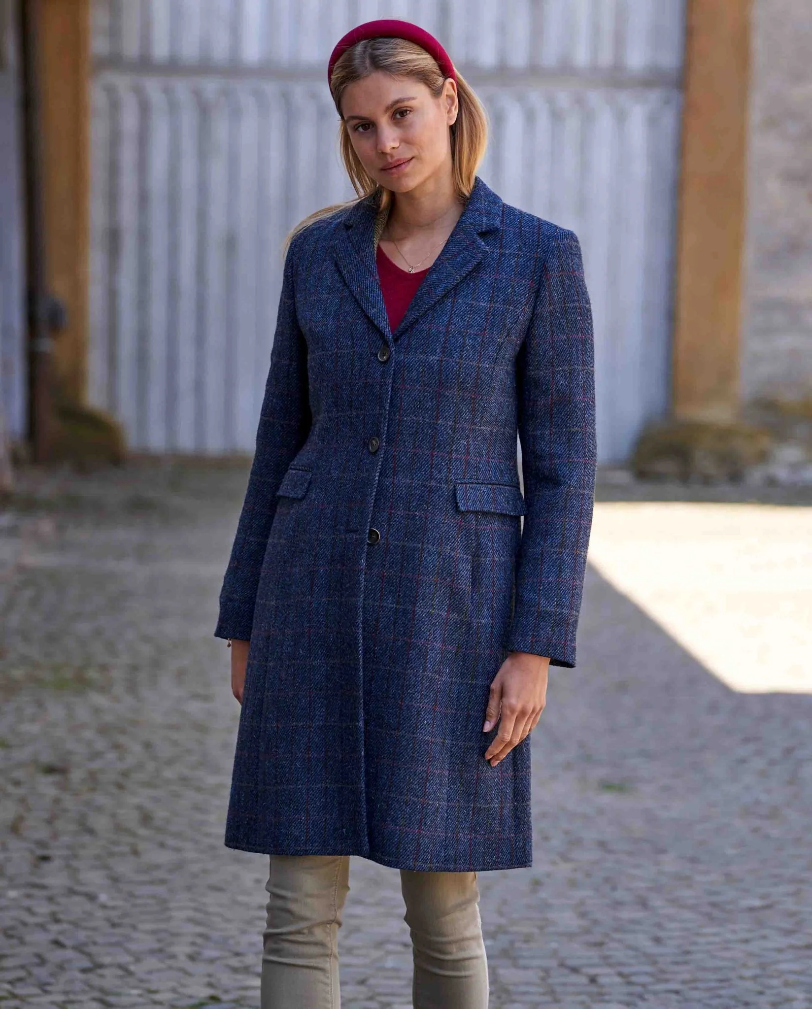 Harris Tweed Damenmantel '' Emilia'' in Scottish Blue - Image 3