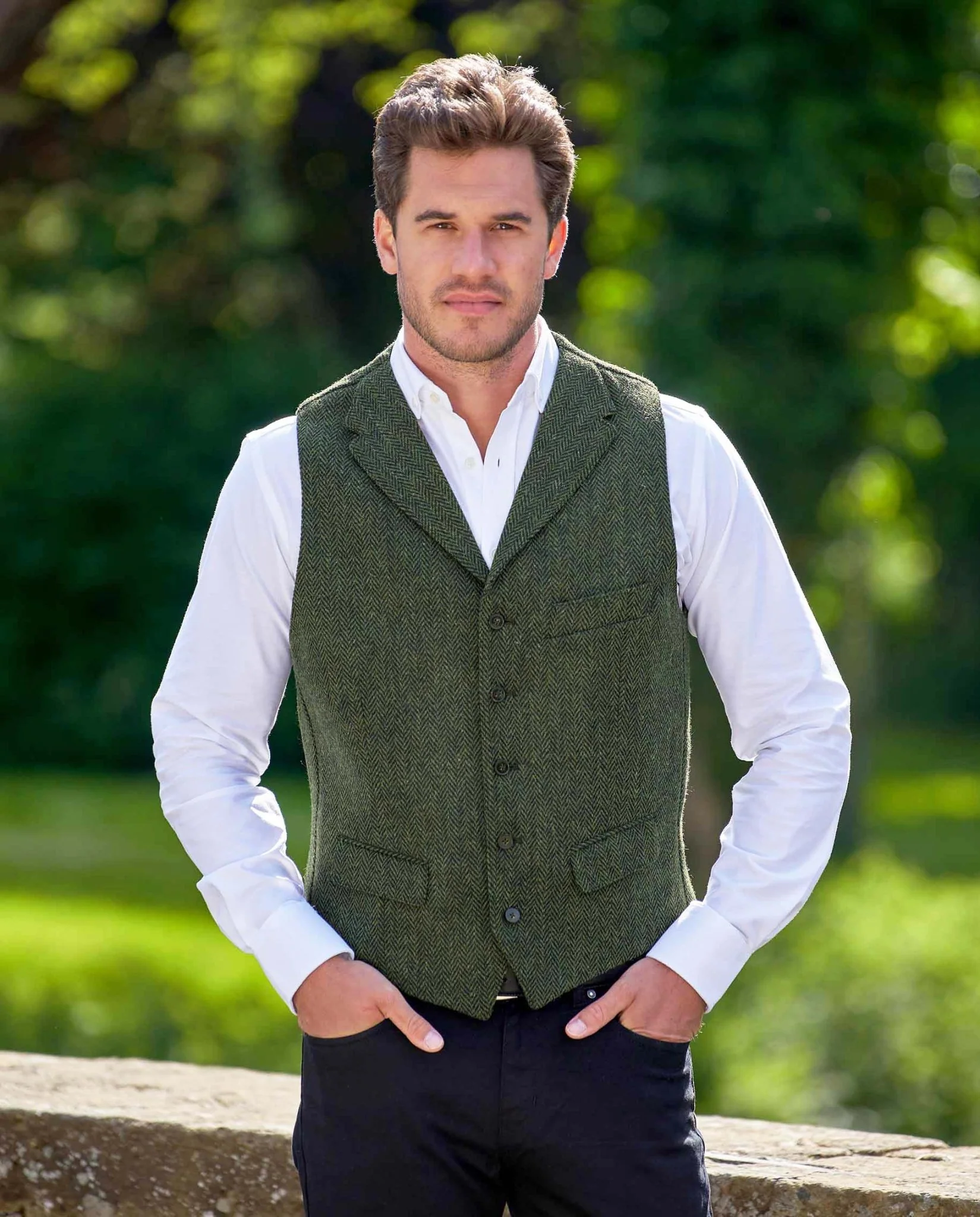 Harris Tweed Weste ''Wales'' in green island herringbone - Image 2